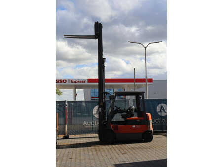 Carrelli elettrici 4 ruote 2008  Toyota 7FBMF30 (35)