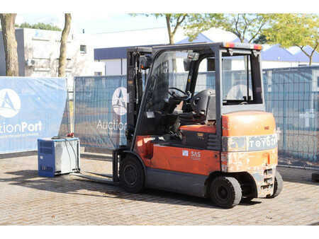 Carrelli elettrici 4 ruote 2008  Toyota 7FBMF30 (4)