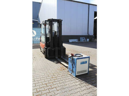 Carrelli elettrici 4 ruote 2008  Toyota 7FBMF30 (7)