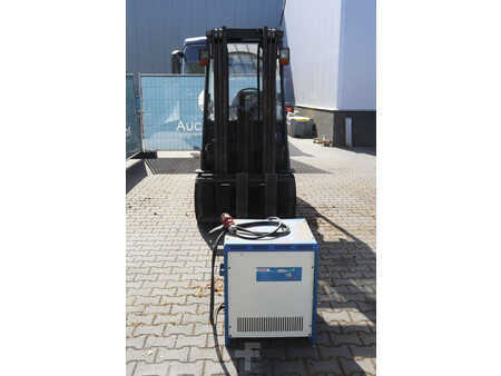 Carrelli elettrici 4 ruote 2008  Toyota 7FBMF30 (8)