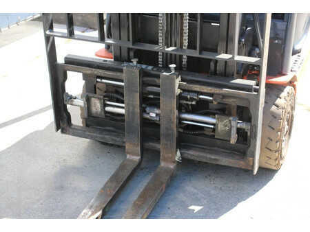 Elektro čtyřkolový VZV 2018  Toyota 8FBEK18T (11)