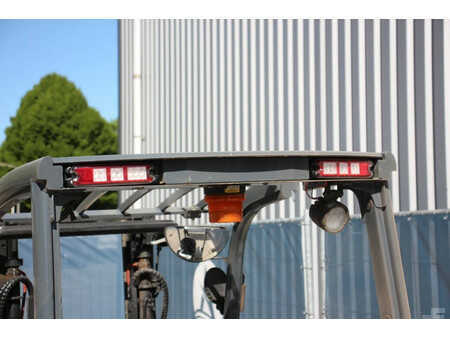 Elektro čtyřkolový VZV 2018  Toyota 8FBEK18T (16)