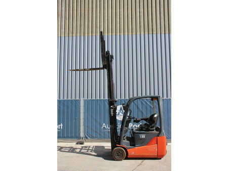 Elektro čtyřkolový VZV 2018  Toyota 8FBEK18T (30)