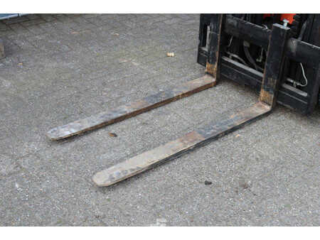 Carrelli elettrici 4 ruote 2012  Toyota 8FBET16 (10)