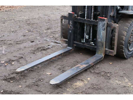 Dízel targoncák 2015  Toyota 52-8FDF30 (10)