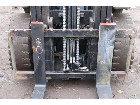 Dízel targoncák 2015  Toyota 52-8FDF30 (12)