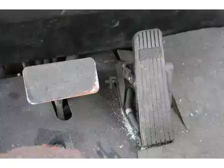 Elektromos 4 kerekű 2011  Hyundai 20B-7 (23)