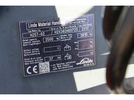 Carretilla elevadora GLP 2017  Linde H25T-02 (11)