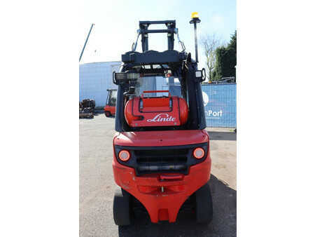Carretilla elevadora GLP 2017  Linde H25T-02 (38)