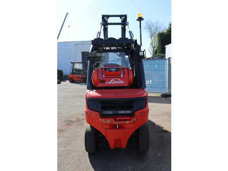 Carretilla elevadora GLP 2017  Linde H25T-02 (4)