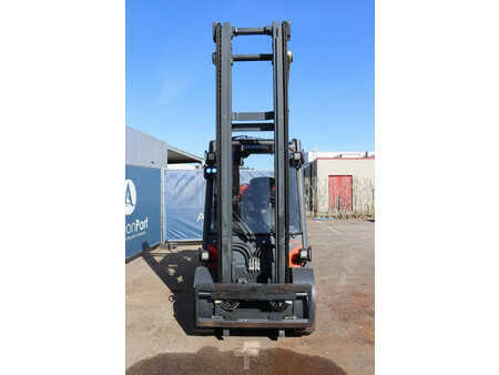Carretilla elevadora GLP 2017  Linde H25T-02 (7)