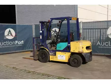 Dieseltruck 2002  Komatsu FD25T-12 (3)