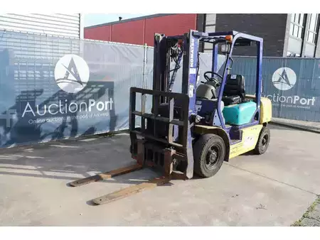 Dieseltruck 2002  Komatsu FD25T-12 (9)