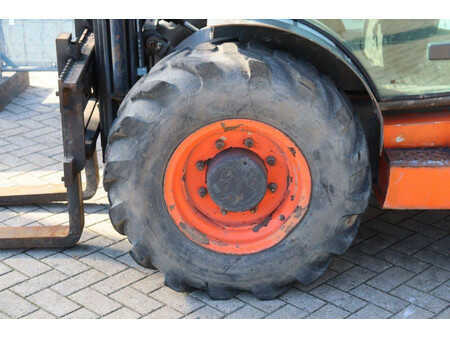 Carrelli fuoristrada 4x4 2016  Ausa C250HX4 (13)