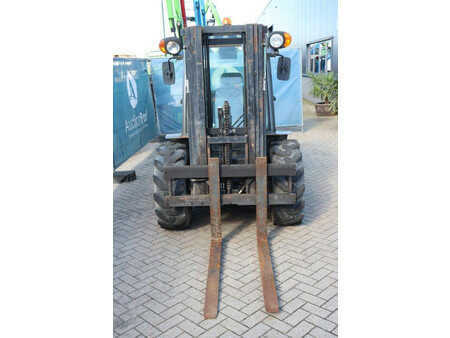 Carrelli fuoristrada 4x4 2016  Ausa C250HX4 (8)