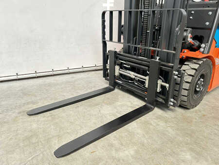 Electric - 4 wheels 2023  Noblelift FE4P16QC (12)