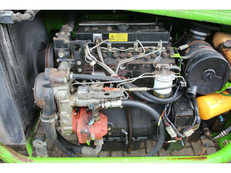 Manipulador fijo - Merlo P27.7 EVN (19)