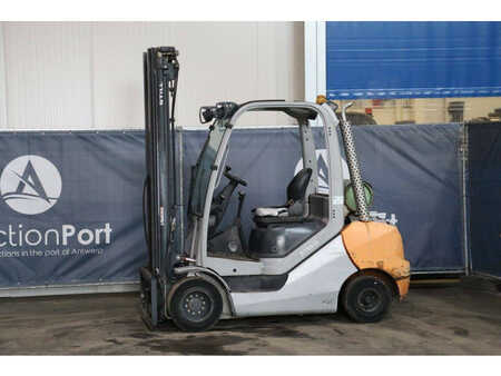 LPG Forklifts 2013  Still RX70-30T (1) 