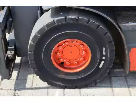 El truck - 4 hjulet 2012  Linde E30L-01 (14)