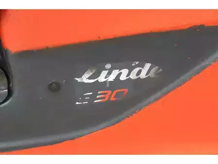El truck - 4 hjulet 2012  Linde E30L-01 (15)