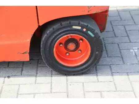 El truck - 4 hjulet 2012  Linde E30L-01 (16)