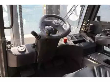 El truck - 4 hjulet 2012  Linde E30L-01 (22)