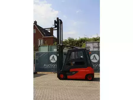El truck - 4 hjulet 2012  Linde E30L-01 (37)
