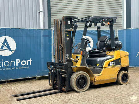 LPG Forklifts - CAT Lift Trucks GP25NT (1)