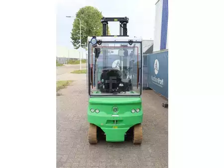 Sähkö - 4 pyör 2017  Cesab B420 (5)