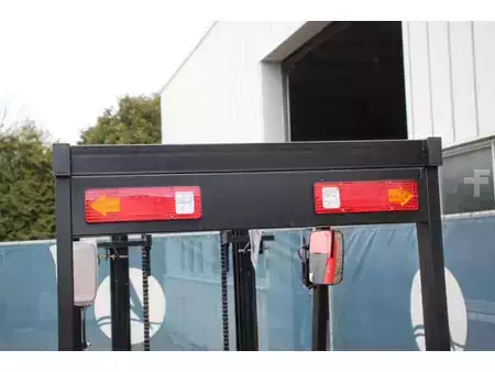 Elektro 4 Rad 2025  Starvox CPD-20 (17)