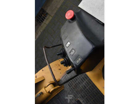 Carrelli elevatori diesel 1997  CAT Lift Trucks DP30 (22)