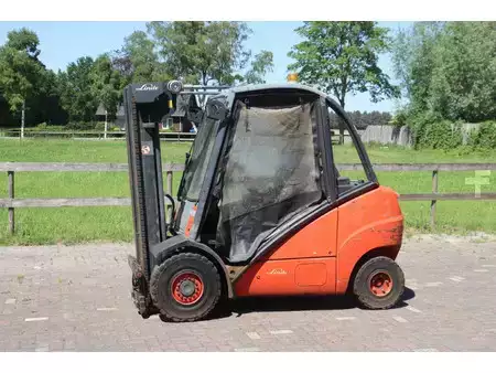 Wózki widłowe diesel 2005  Linde H30D (1)