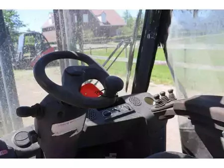 Wózki widłowe diesel 2005  Linde H30D (21)