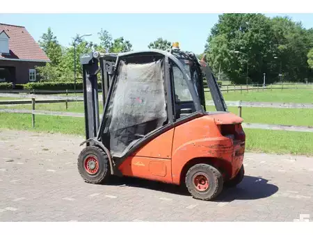 Wózki widłowe diesel 2005  Linde H30D (3)