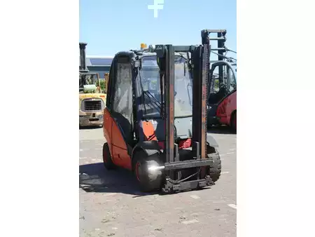 Wózki widłowe diesel 2005  Linde H30D (7)