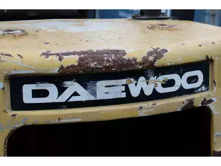 Carretilla elevadora diésel 2000  Daewoo D30S-3 (17)