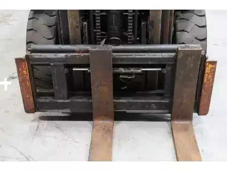 Gas gaffeltruck 1996  Yang FG 25 (12)