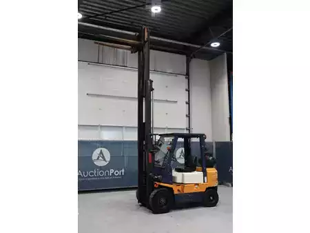 Gas gaffeltruck 1996  Yang FG 25 (36)