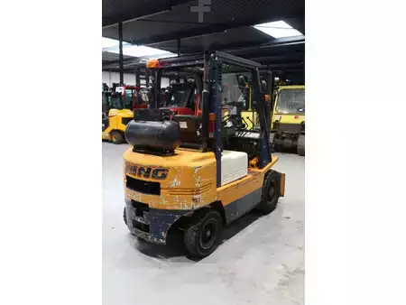 Gas gaffeltruck 1996  Yang FG 25 (6)