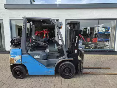 LPG VZV 2019  Toyota 068FG25F (3)