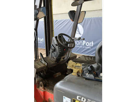 Dieselový VZV 2009  Manitou CD 25 P (23)