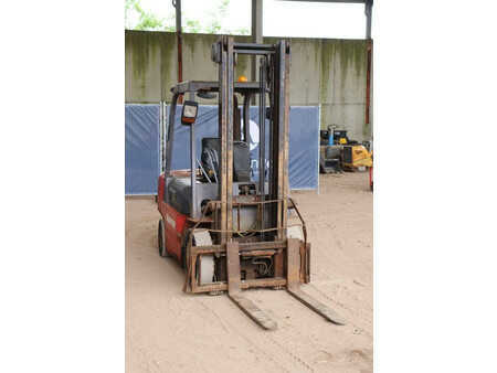 Dieselový VZV 2009  Manitou CD 25 P (6)