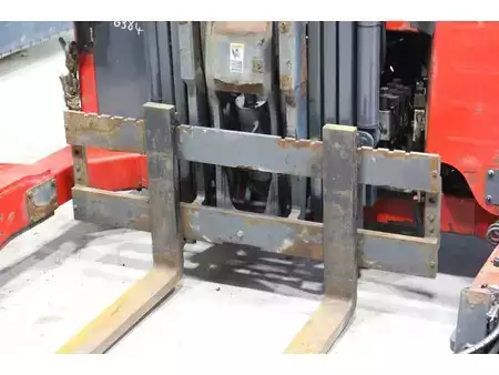 Teherautóra szerelhető targonca 2011  Moffett M4 20.4 (10)