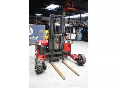 Teherautóra szerelhető targonca 2011  Moffett M4 20.4 (6)