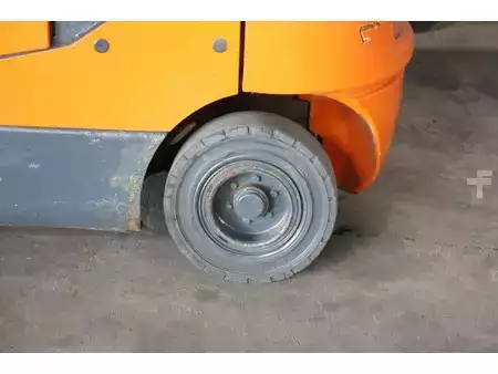 LPG VZV 2014  Doosan G25E-5 (15)