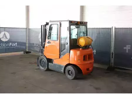 LPG VZV 2014  Doosan G25E-5 (3)