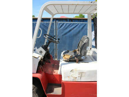 Carretilla elevadora GLP 2003  Nissan UGF03A40U (15)