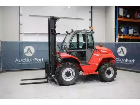 Terrenggående gaffeltruck 2015  Manitou M 26-4 (1)