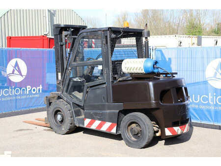 LPG Forklifts 2005  Yale GLP55MJ (4)