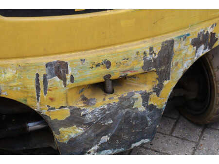 Chariots électriques à 4 roues 2016  Yale ERP16VF (19)